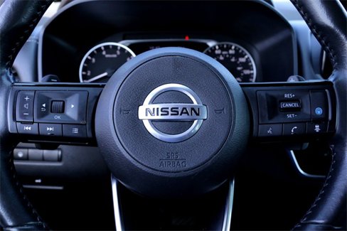 Used 2021 Nissan Rogue SL w/ Premium Package image 12