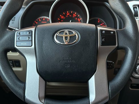 Used 2010 Toyota 4Runner SR5 image 17