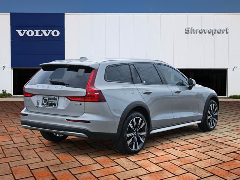 New 2025 Volvo V60 B5 Cross Country Ultra w/ Protection Package Premier image 4