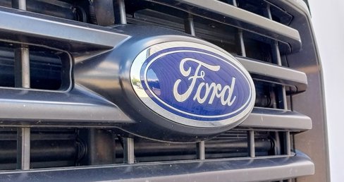 Used 2016 Ford F150 XLT w/ Equipment Group 301A Mid image 2