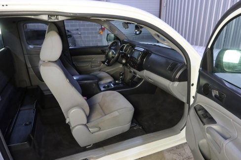 Used 2015 Toyota Tacoma 2WD Access Cab image 12