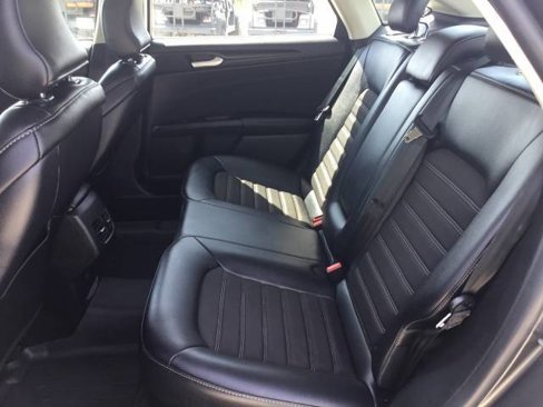Used 2018 Ford Fusion SE w/ Equipment Group 201A image 11