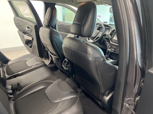 Used 2018 Jeep Compass Limited w/ Navigation Group image 21