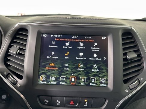 Used 2023 Jeep Cherokee Altitude Lux image 12