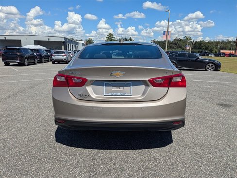 Used 2024 Chevrolet Malibu LT image 4