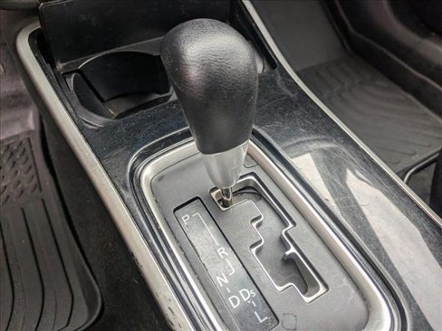 Used 2020 Mitsubishi Outlander ES image 11
