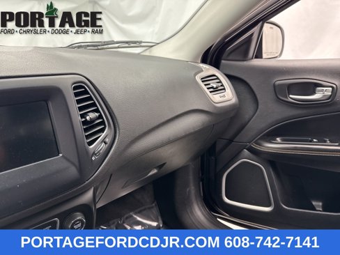 Used 2021 Jeep Compass Latitude w/ Convenience Group image 19