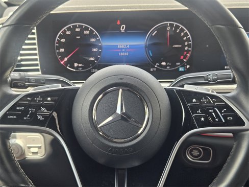 Used 2024 Mercedes-Benz GLE 450e 4MATIC image 19