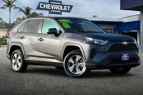 Used 2024 Toyota RAV4 XLE image 2