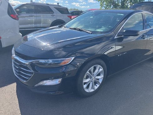 Used 2023 Chevrolet Malibu LT image 2