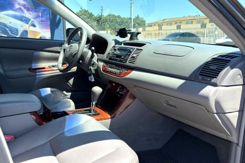 Used 2005 Toyota Camry XLE image 13