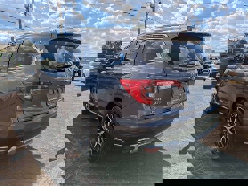 Used 2021 Honda Pilot Touring image 6