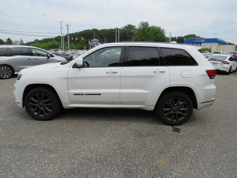 Used 2018 Jeep Grand Cherokee High Altitude image 2