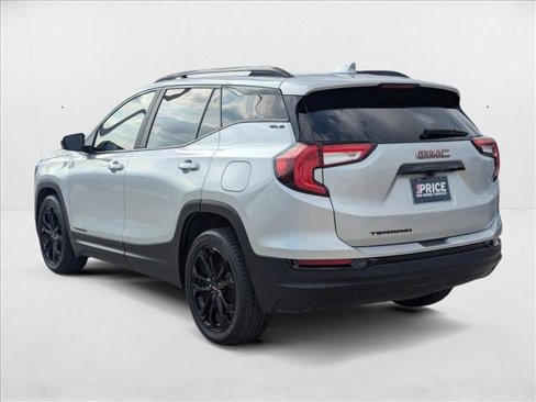 Used 2022 GMC Terrain SLE w/ Driver Convenience Package image 7