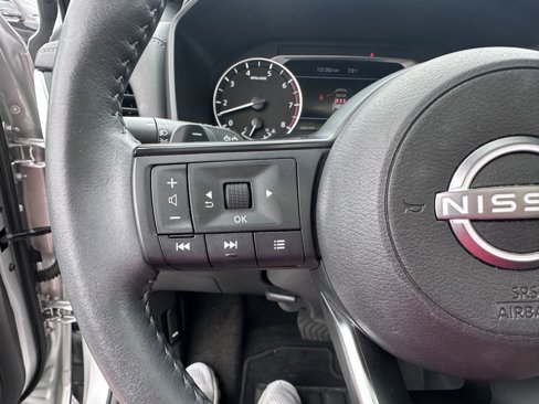 Used 2024 Nissan Rogue SV w/ SV Premium Package image 8