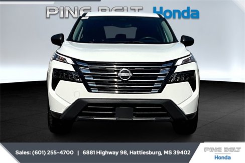 Used 2024 Nissan Rogue S image 3