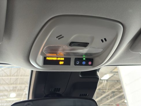New 2025 Chevrolet Trax LT image 34