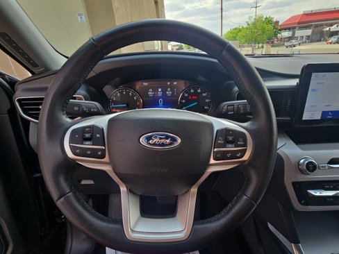 Used 2023 Ford Explorer XLT w/ Equipment Group 202A image 15
