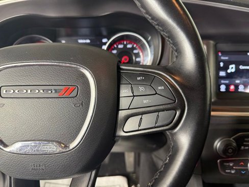 Used 2022 Dodge Charger SXT image 18