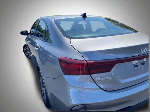 Used 2023 Kia Forte LXS image 9