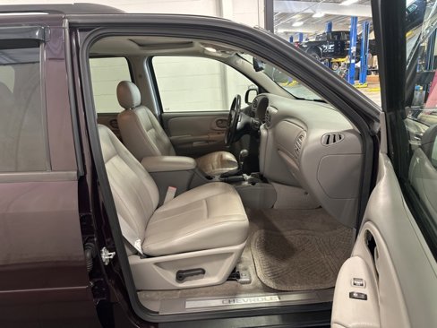 Used 2008 Chevrolet TrailBlazer LT w/ Sun And Sound Package image 11