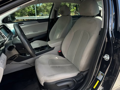Used 2018 Hyundai Sonata SE image 11