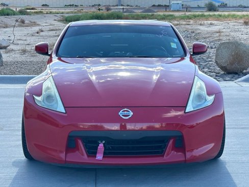 Used 2009 Nissan 370Z Touring image 4