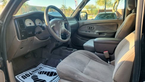 Used 2004 Toyota Tacoma PreRunner image 10