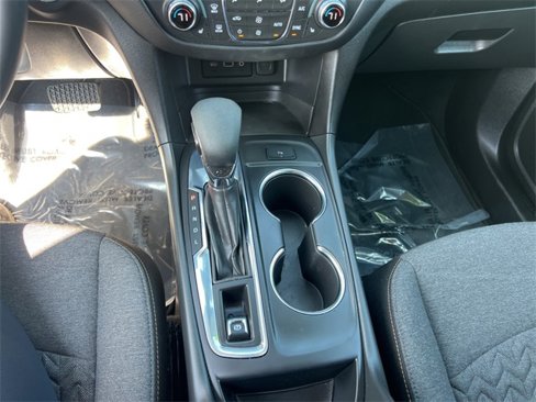 Used 2024 Chevrolet Equinox LT image 10