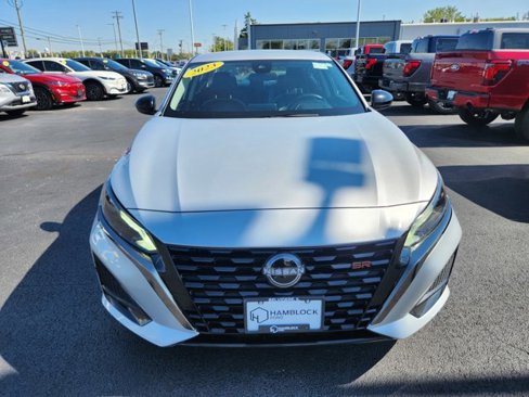 Used 2023 Nissan Altima 2.5 SR image 3
