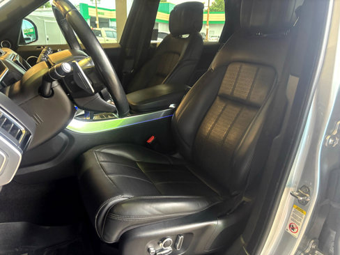 Used 2018 Land Rover Range Rover Sport HSE Dynamic image 13