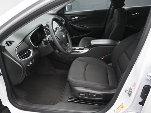 Used 2023 Chevrolet Malibu LT image 17