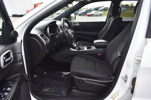 Used 2018 Jeep Grand Cherokee Laredo image 9