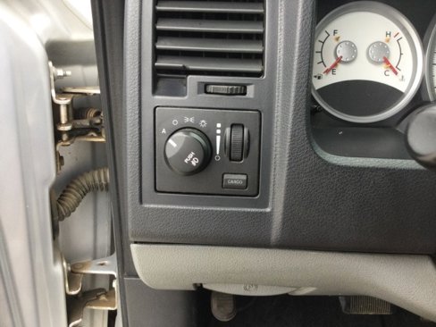 Used 2008 Dodge Dakota Laramie image 8