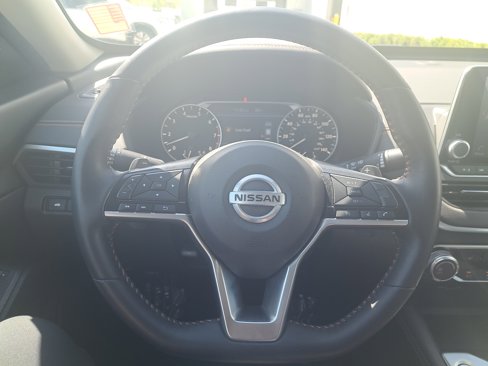 Certified 2020 Nissan Altima 2.5 SR w/ Premium Package image 18