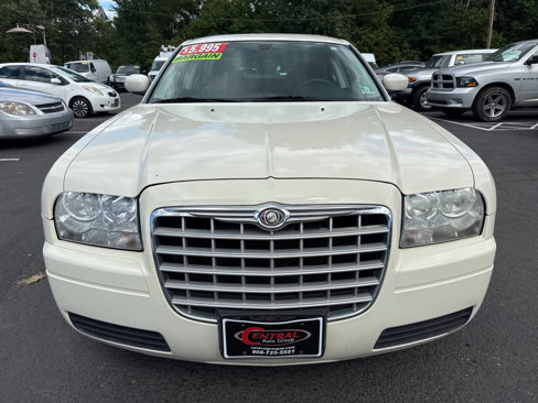Used 2008 Chrysler 300 LX image 2