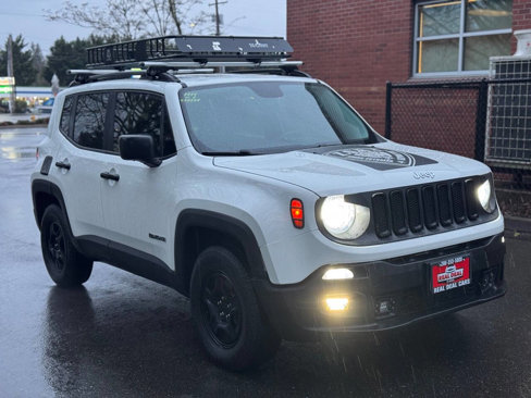 Used 2017 Jeep Renegade Sport w/ Power & Air Group image 9