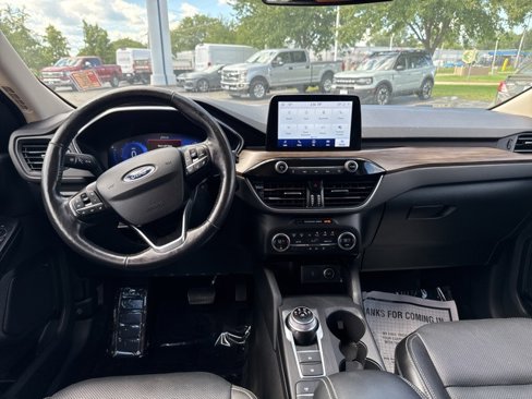 Certified 2020 Ford Escape Titanium image 13