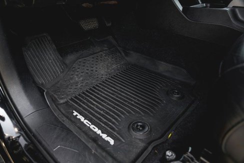 Used 2019 Toyota Tacoma Limited image 16