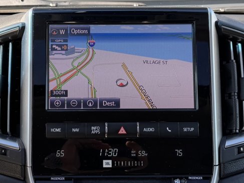 Used 2019 Toyota Land Cruiser image 24