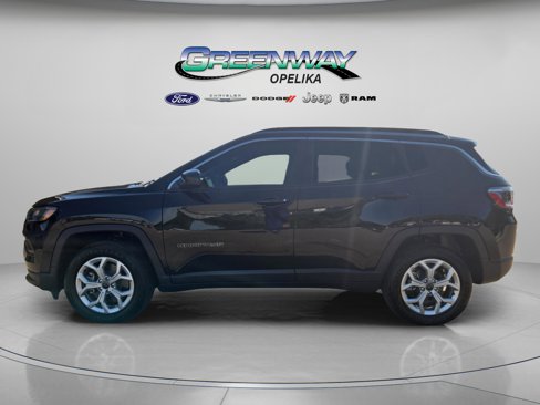 New 2025 Jeep Compass Latitude image 4
