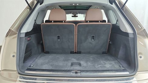 Used 2019 Audi Q7 3.0T Prestige image 17