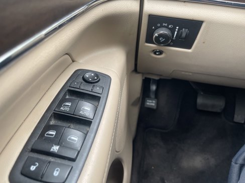 Used 2018 Jeep Grand Cherokee Limited image 21
