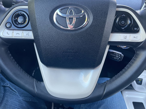 Used 2016 Toyota Prius Three image 43