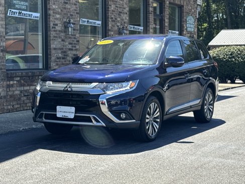 Used 2020 Mitsubishi Outlander SE image 1
