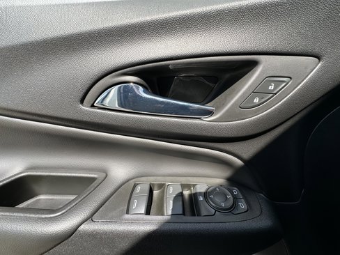 Used 2022 Chevrolet Equinox LT image 27