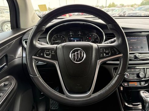 Used 2022 Buick Encore Preferred image 15