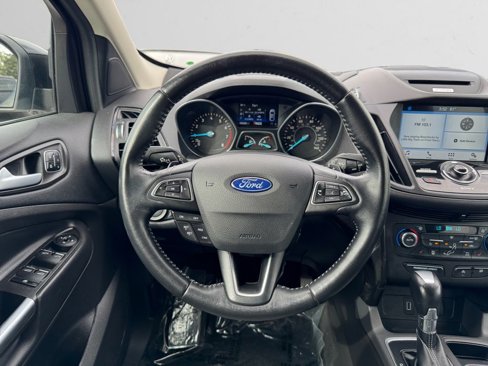 Used 2017 Ford Escape Titanium image 14