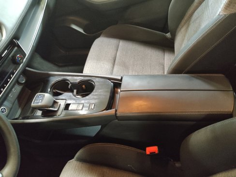 Used 2021 Nissan Rogue SV image 26