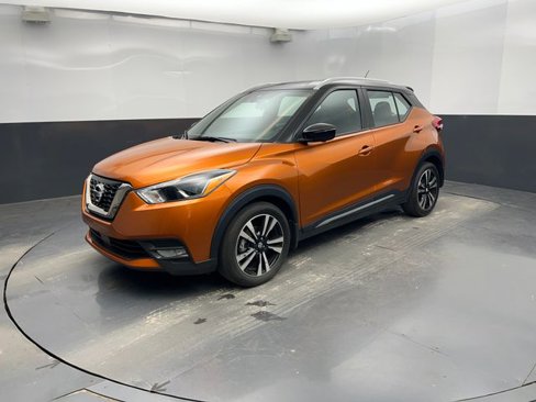 Used 2020 Nissan Kicks SR image 5
